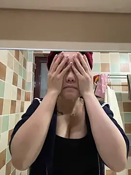 Molly-xiao online show from 13, 3, 2026