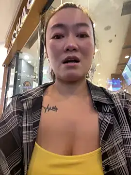 Molly-xiao online show from 29, 5, 2026