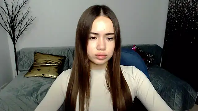 Snapshot of heiley_love chatting on 8, 1, 2026 heiley love online show from 8, 1, 2026