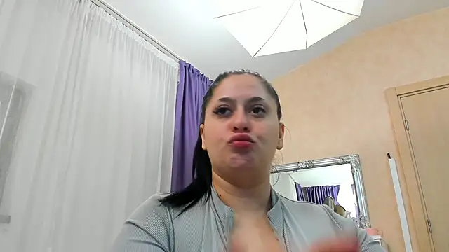 NayaNoirX online show from 26, 3, 2026