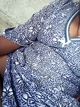 Snapshot of Dipali4 chatting on 23, 12, 2025 Dipali4 online show from 23, 12, 2025