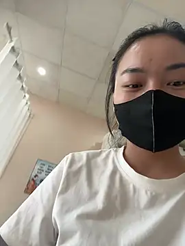 Snapshot of Chiipp69 chatting on 4, 3, 2026 Chiipp69 online show from 4, 3, 2026