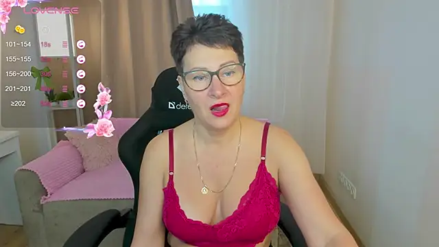 Snapshot of JennyMons chatting on 14, 6, 2026 JennyMons online show from 14, 6, 2026
