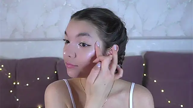 CorinnaSuttie online show from 9, 1, 2026