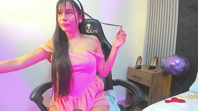 lila lain online show from 15, 2, 2026