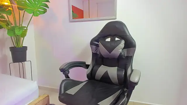 lila lain online show from 8, 2, 2026