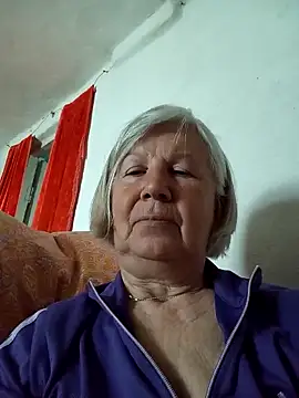 KlaudiaDarling online show from 15, 4, 2026