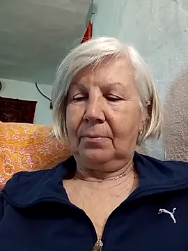 KlaudiaDarling online show from 2, 4, 2026