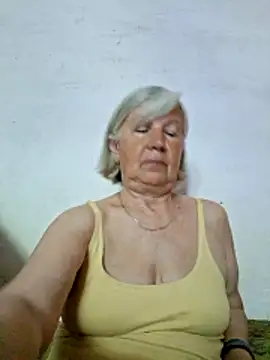 Snapshot of KlaudiaDarling chatting on 6, 6, 2026 KlaudiaDarling online show from 6, 6, 2026