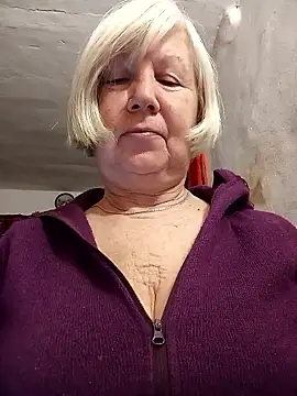 KlaudiaDarling online show from 14, 1, 2026