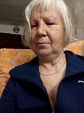 KlaudiaDarling online show from 4, 4, 2026