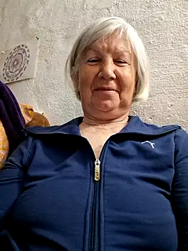 KlaudiaDarling online show from 7, 5, 2026