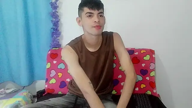 nico22love online show from 11, 2, 2026