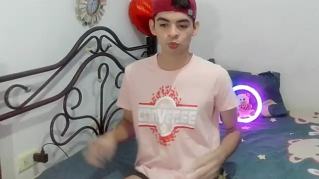 nico22love online show from 26, 2, 2026