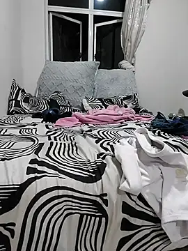 Bra-G online show from 24, 3, 2026