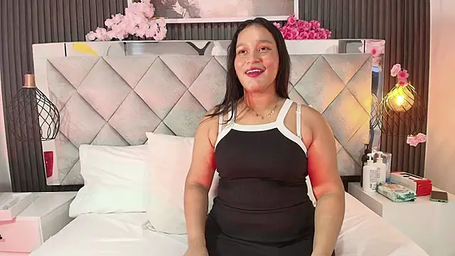 Sara Channel01 online show from 13, 4, 2026