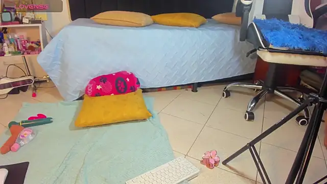 karen adamss online show from 10, 3, 2026