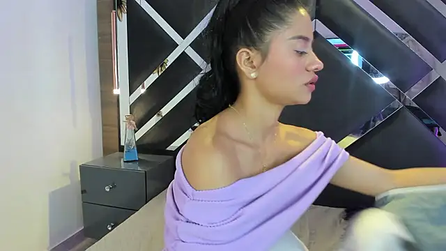 Snapshot of melody__sweet_ chatting on 22, 2, 2026 melody sweet online show from 22, 2, 2026