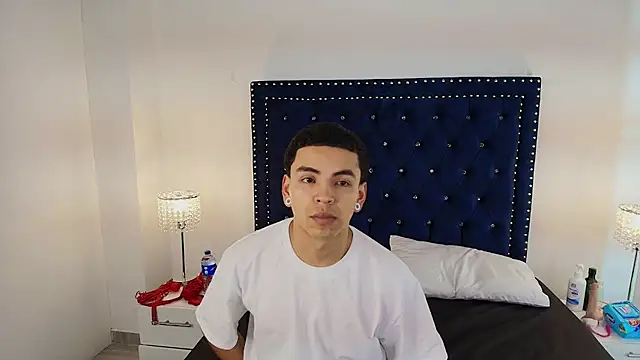 Jaden and sofia online show from 7, 5, 2026