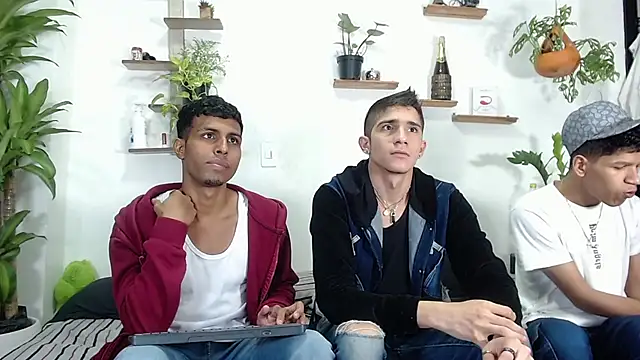 Interracial Snow Bunny online show from 2, 2, 2026