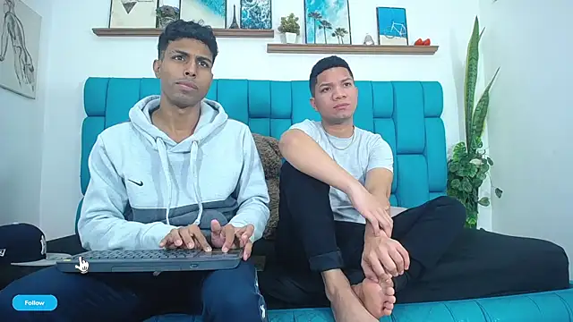 Interracial Snow Bunny online show from 25, 4, 2026