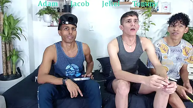 Interracial Snow Bunny online show from 10, 1, 2026