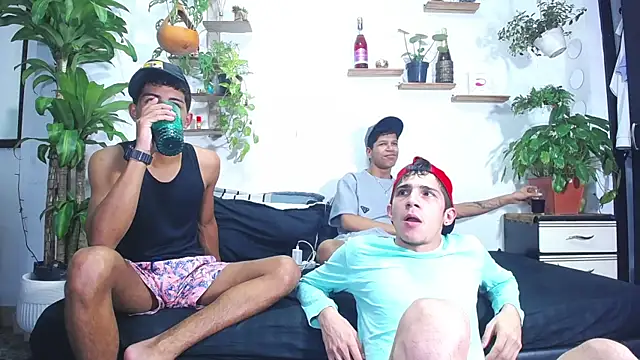 Interracial Snow Bunny online show from 28, 2, 2026