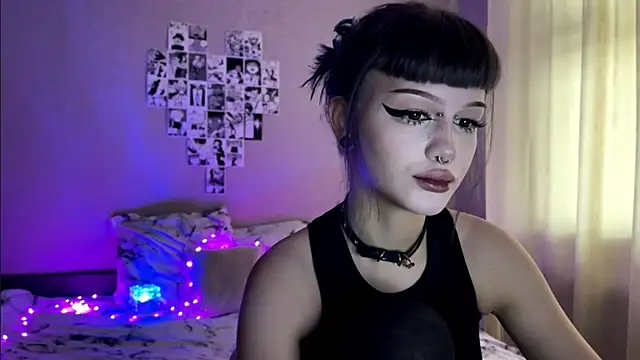 Snapshot of dieonisiaaaa chatting on 14, 1, 2026 dieonisiaaaa online show from 14, 1, 2026