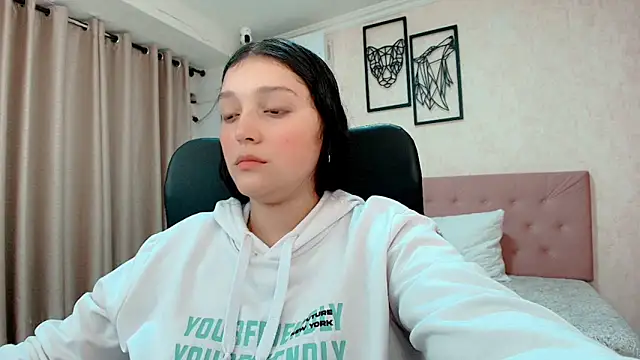 littlemolly walcott online show from 10, 3, 2026