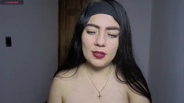 VelourNyx online show from 19, 4, 2026