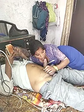 Snapshot of hornycouple20000 chatting on 9, 2, 2026 hornycouple20000 online show from 9, 2, 2026