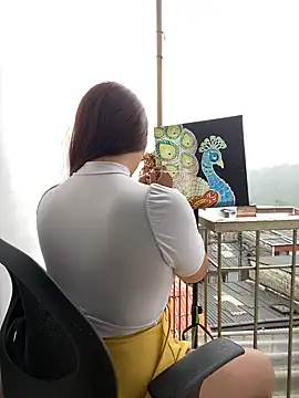 Scarlet auraa online show from 16, 4, 2026