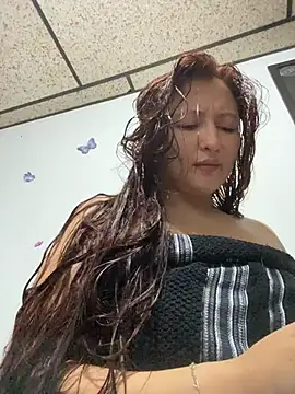 Scarlet auraa online show from 25, 3, 2026