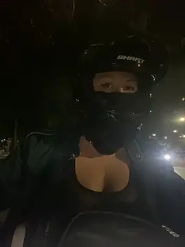 Scarlet auraa online show from 10, 1, 2026