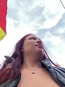 Scarlet auraa online show from 10, 2, 2026