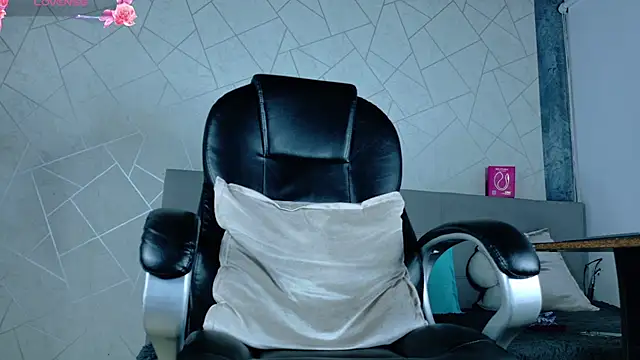 Liam Mush online show from 23, 7, 2026