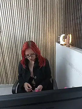 Snapshot of MarianaMonsalve_ chatting on 6, 2, 2026 MarianaMonsalve online show from 6, 2, 2026