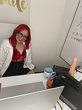 Snapshot of MarianaMonsalve_ chatting on 13, 2, 2026 MarianaMonsalve online show from 13, 2, 2026