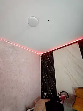 Isis Hot   online show from 22, 2, 2026