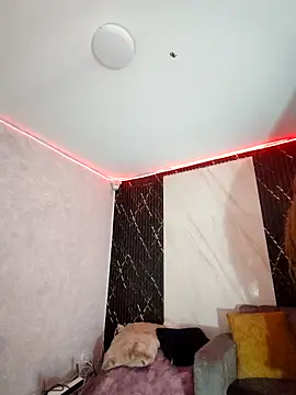 Isis Hot   online show from 21, 2, 2026