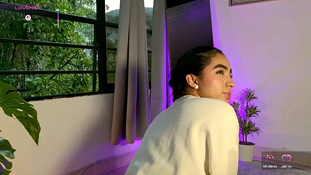 adelineevs online show from 23, 5, 2026