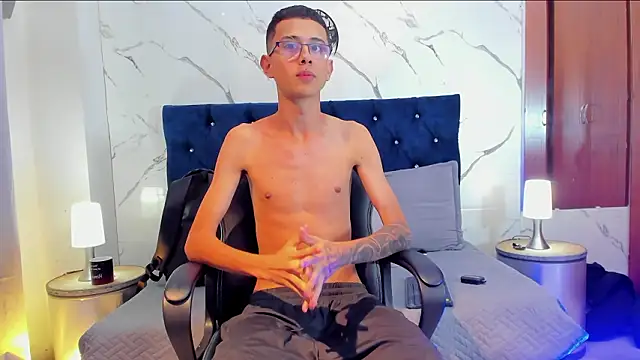 asher lux online show from 19, 2, 2026