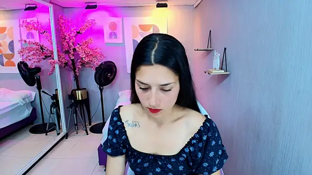 Snapshot of Sol_rousse chatting on 9, 1, 2026 Sol rousse online show from 9, 1, 2026