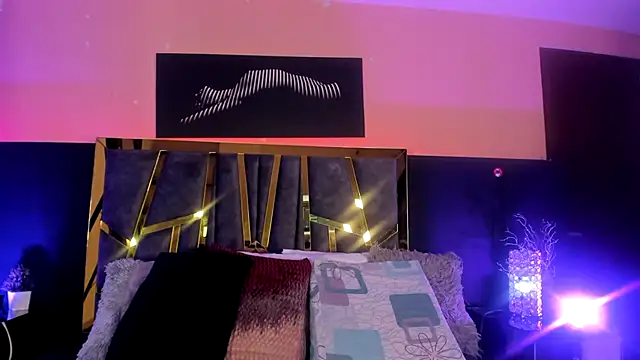 Chloe Connor online show from 25, 3, 2026