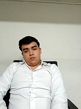 Yosoyelmismo-6737 online show from 5, 1, 2026