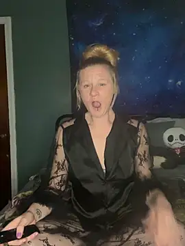 Autumn paige online show from 24, 2, 2026