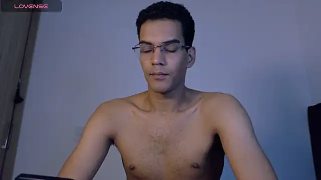 Pikashu7u7 online show from 8, 2, 2026