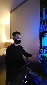 Snapshot of OnlyHand9x chatting on 8, 2, 2026 OnlyHand9x online show from 8, 2, 2026