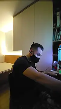 Snapshot of OnlyHand9x chatting on 7, 2, 2026 OnlyHand9x online show from 7, 2, 2026