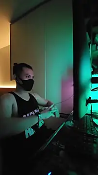 OnlyHand9x online show from 9, 4, 2026